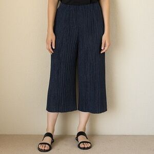 Pleats please Issey Miyake navy cropped pleated wide leg pants